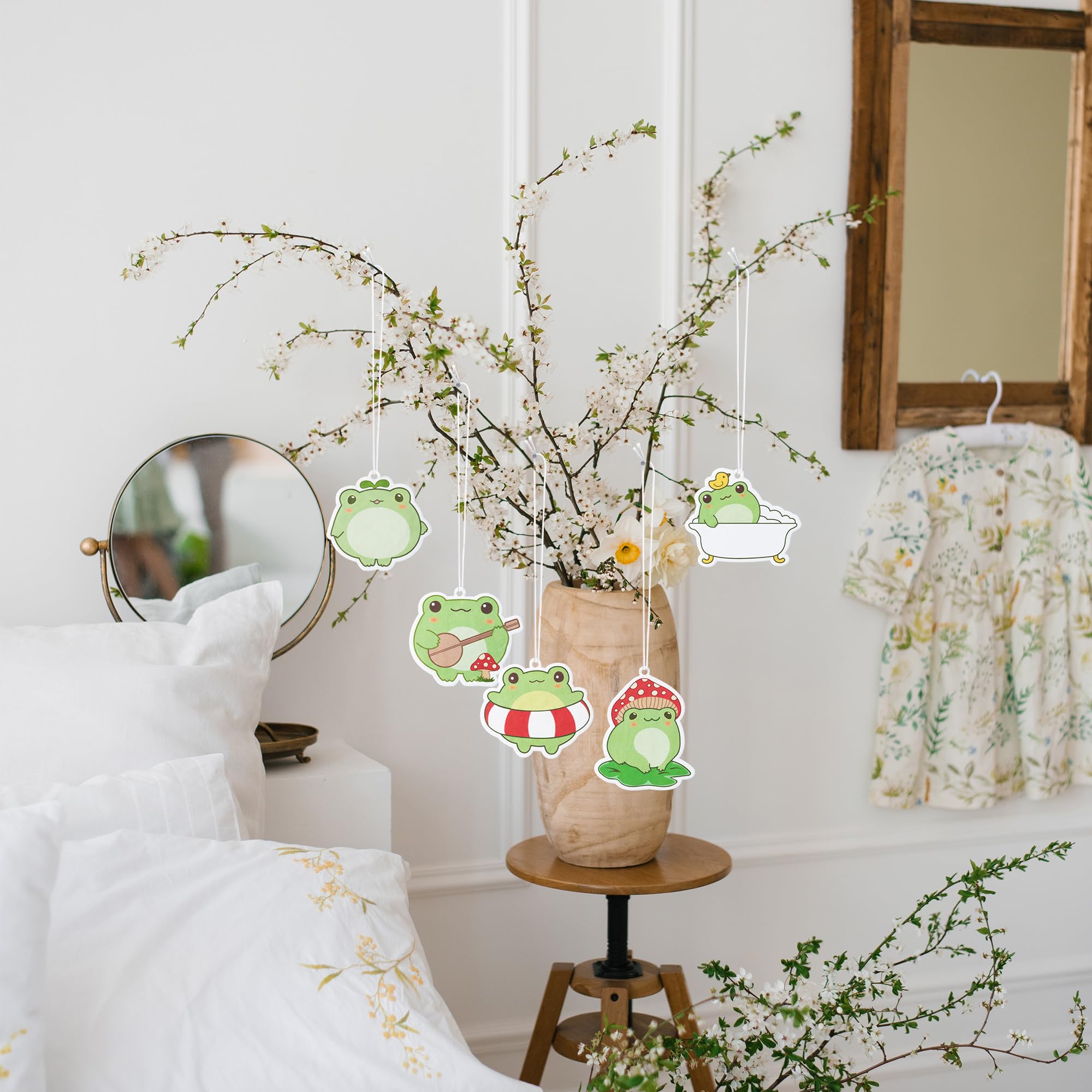 ANGOLIO 8Pcs Frog Cute Car Air Freshener Hanging Car Rearview Mirror Pendant Scent Car Ornaments Kawaii Cute Frog Fresheners Automotive Room Decor Gift for Women Teen Girls - Image 6